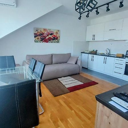 Apartments Neo Нови-Сад Экстерьер фото