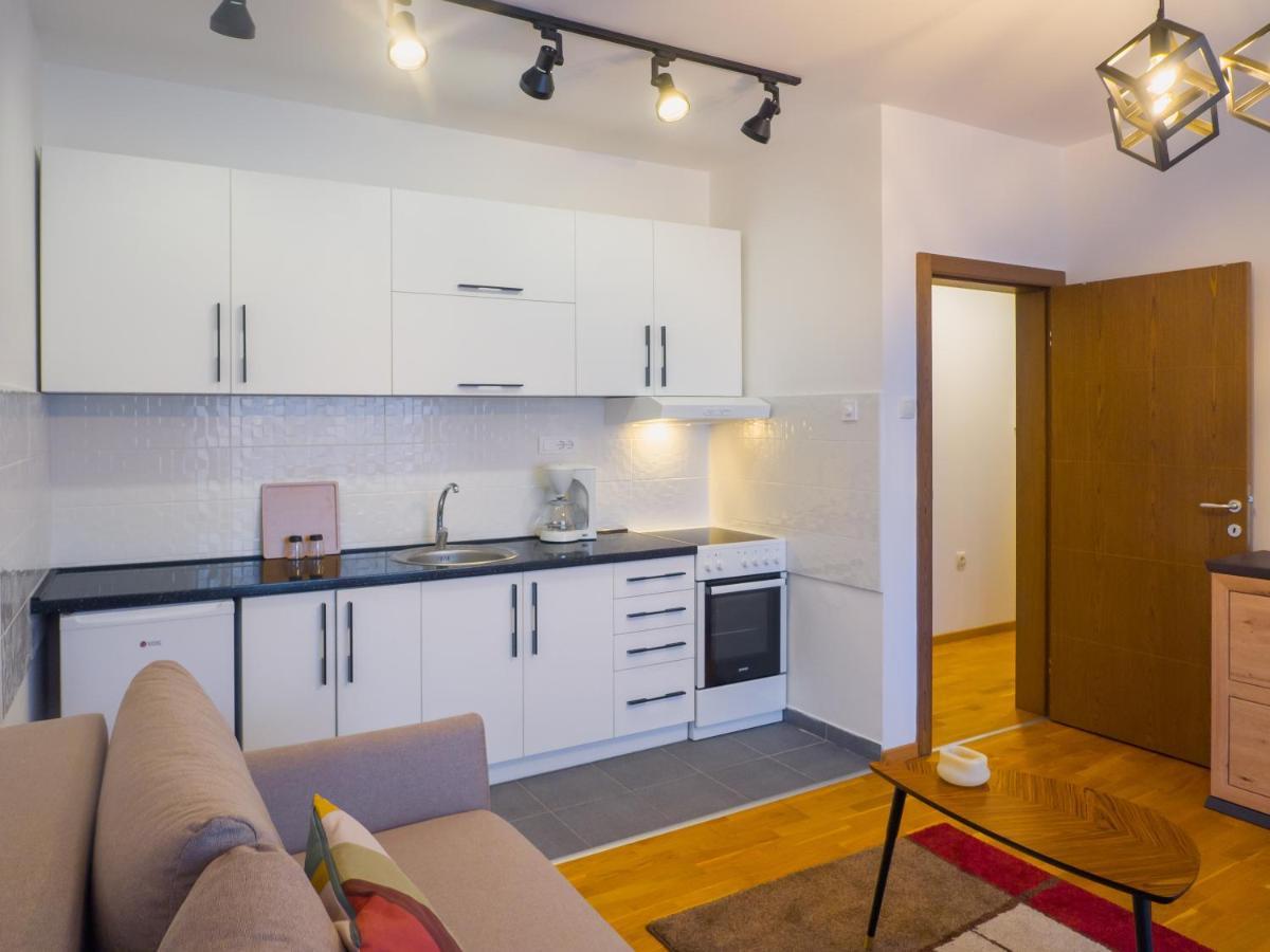 Apartments Neo Нови-Сад Экстерьер фото