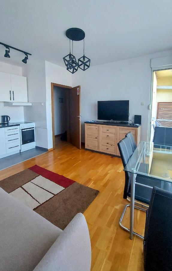 Apartments Neo Нови-Сад Экстерьер фото