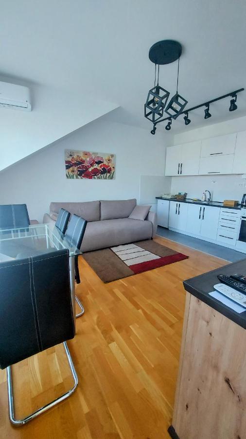 Apartments Neo Нови-Сад Экстерьер фото
